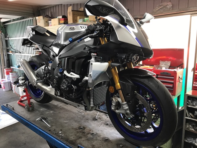 パンツァー ラジエーターコアガード YZFーR1